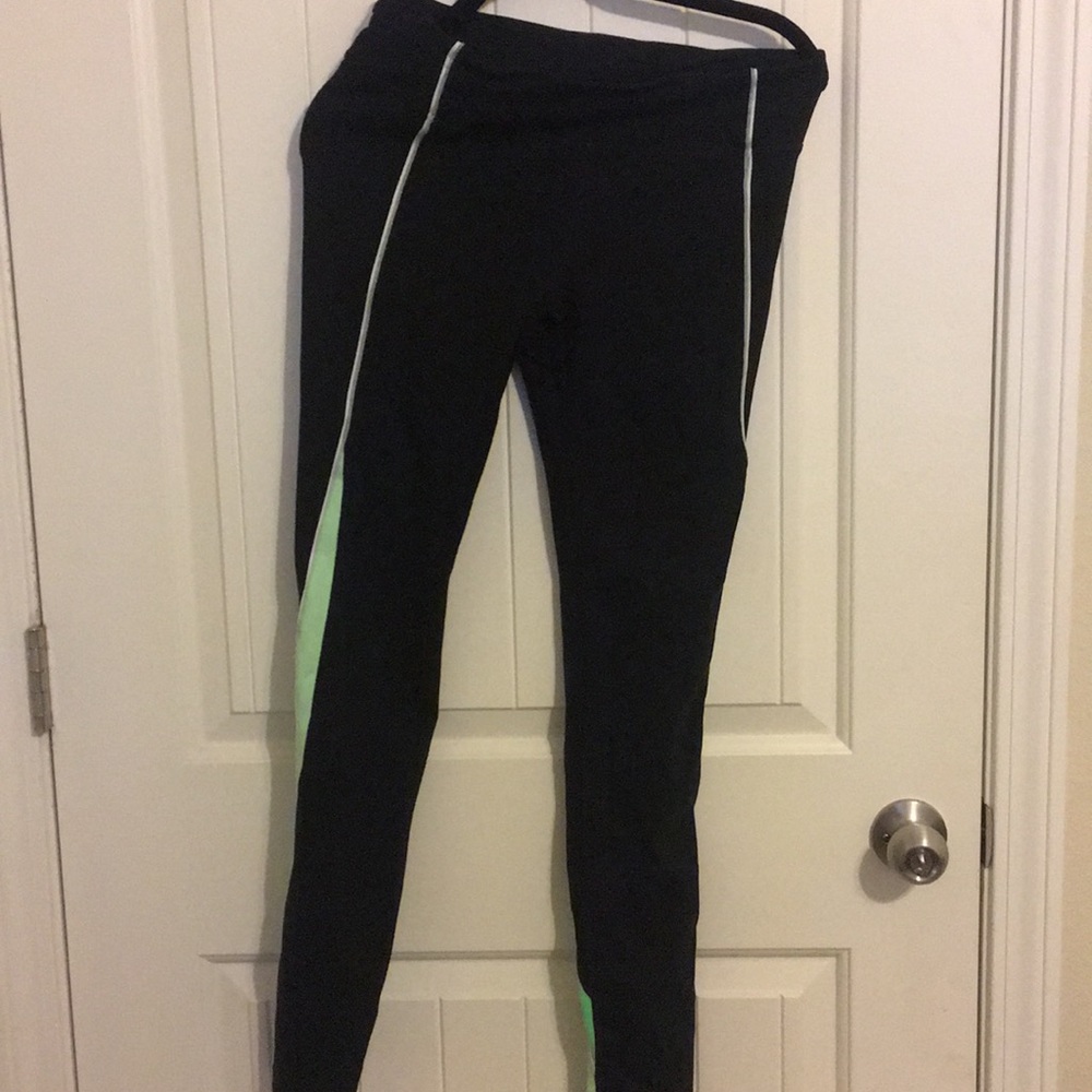 Gap workout leggings